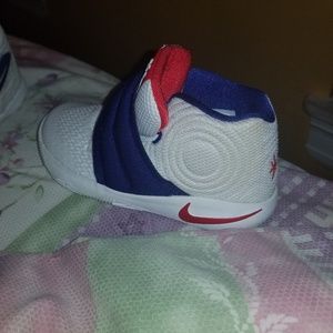 Kyrie Irving Toddler size 9C